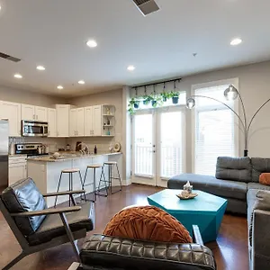 With Balcony Close To Broadway Apartment Nashville